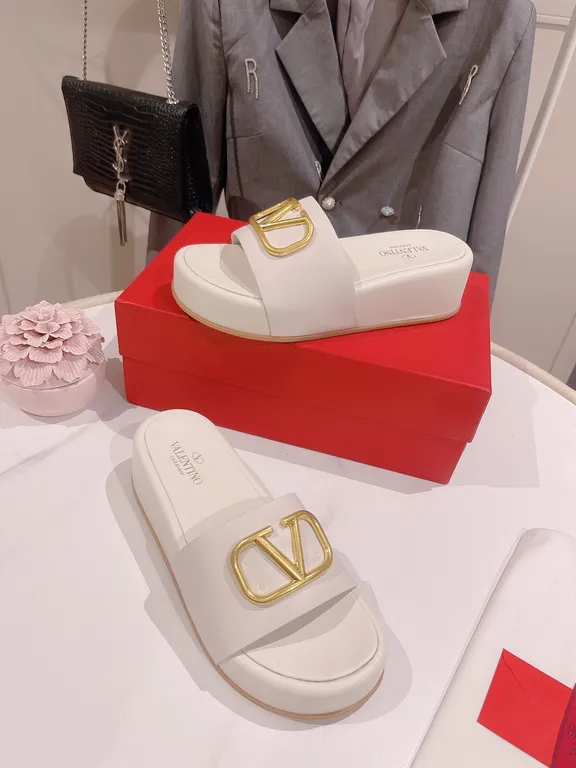 Valentino Shoe 